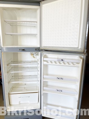Used Walton Refrigerator (Frost)